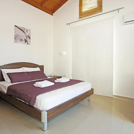 Athpen8 Villa
